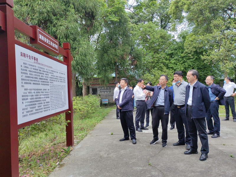 1650940469346027882.jpg 879ead1e97421dede99cb9a68f3fc9b.jpg